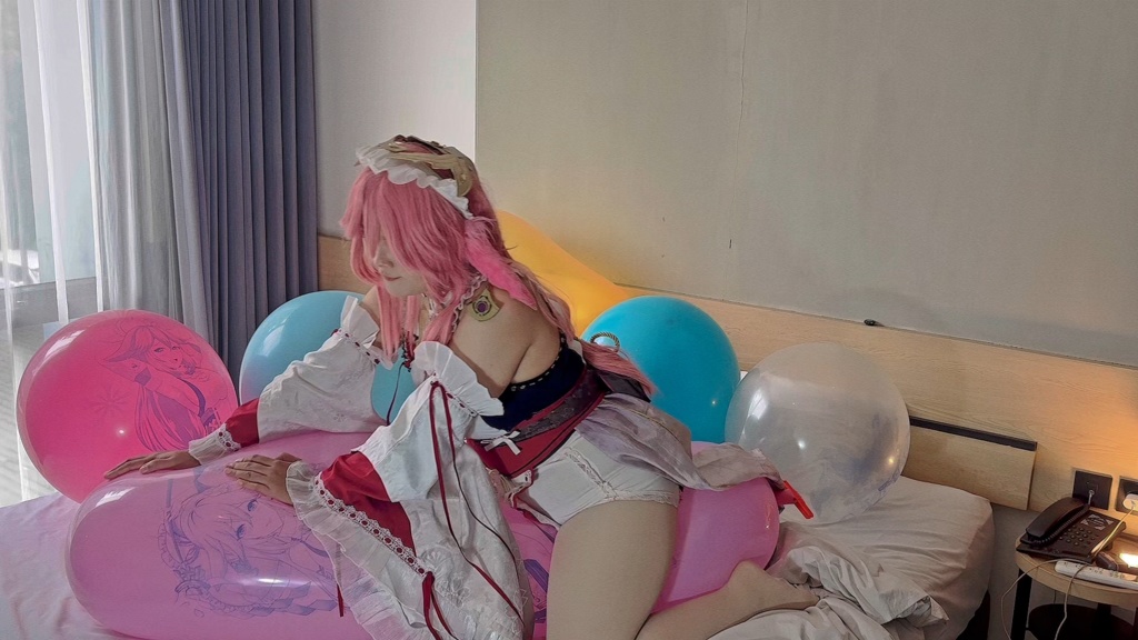 八重神子 複数のバルーンでプレイ