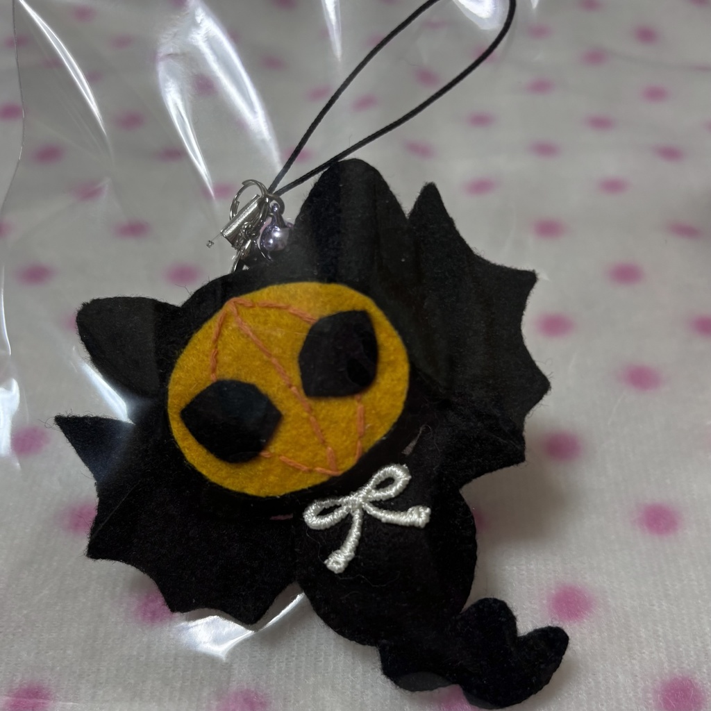 ネコウモリストラップ