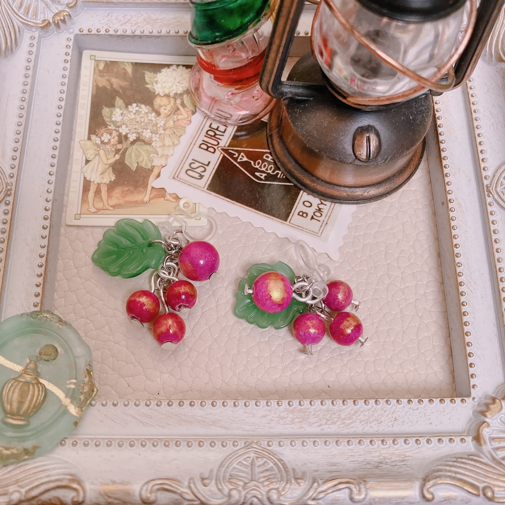 ドールアクセ 葡萄のピアス