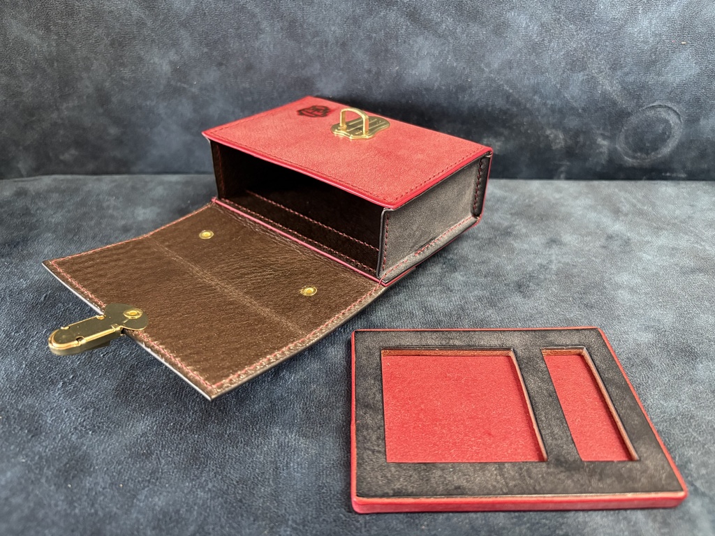 TCGダイス・トークンカードケース:ネイビー×レッド