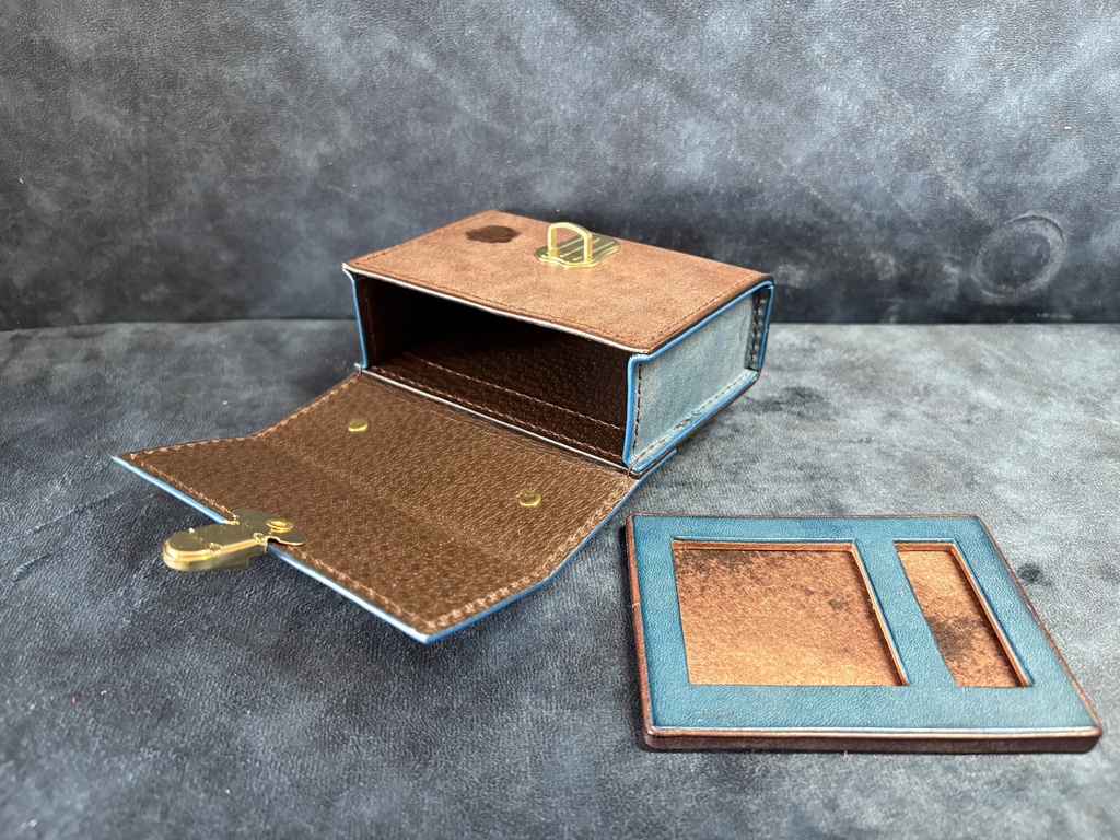 TCGダイス・トークンカードケース:ターコイズ×チョコ