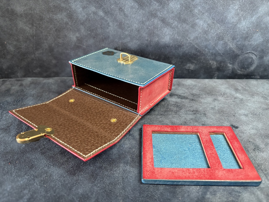 TCGダイス・トークンカードケース:レッド×ターコイズ