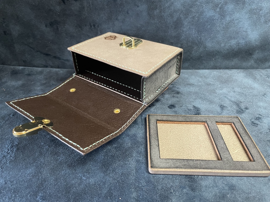 TCGダイス・トークンカードケース:ブラック×アージェント