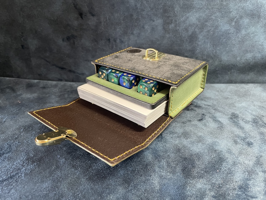 TCGダイス・トークンカードケース:エスメラルダ×ブラック