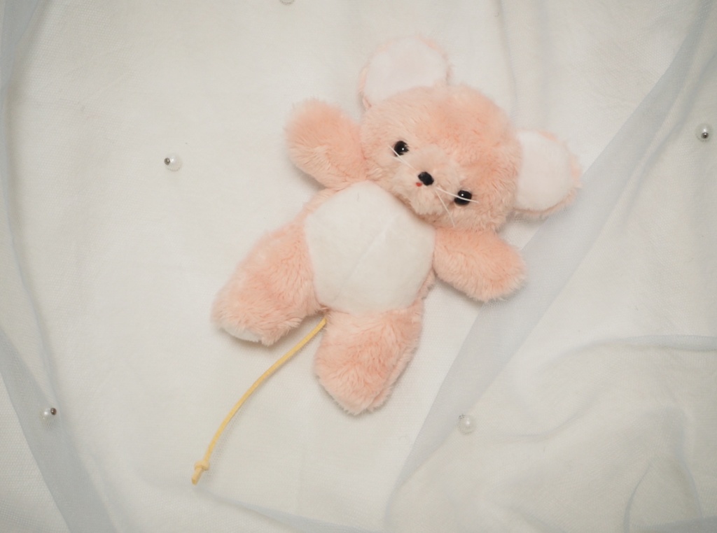 手のひらネズミ　ピンク②