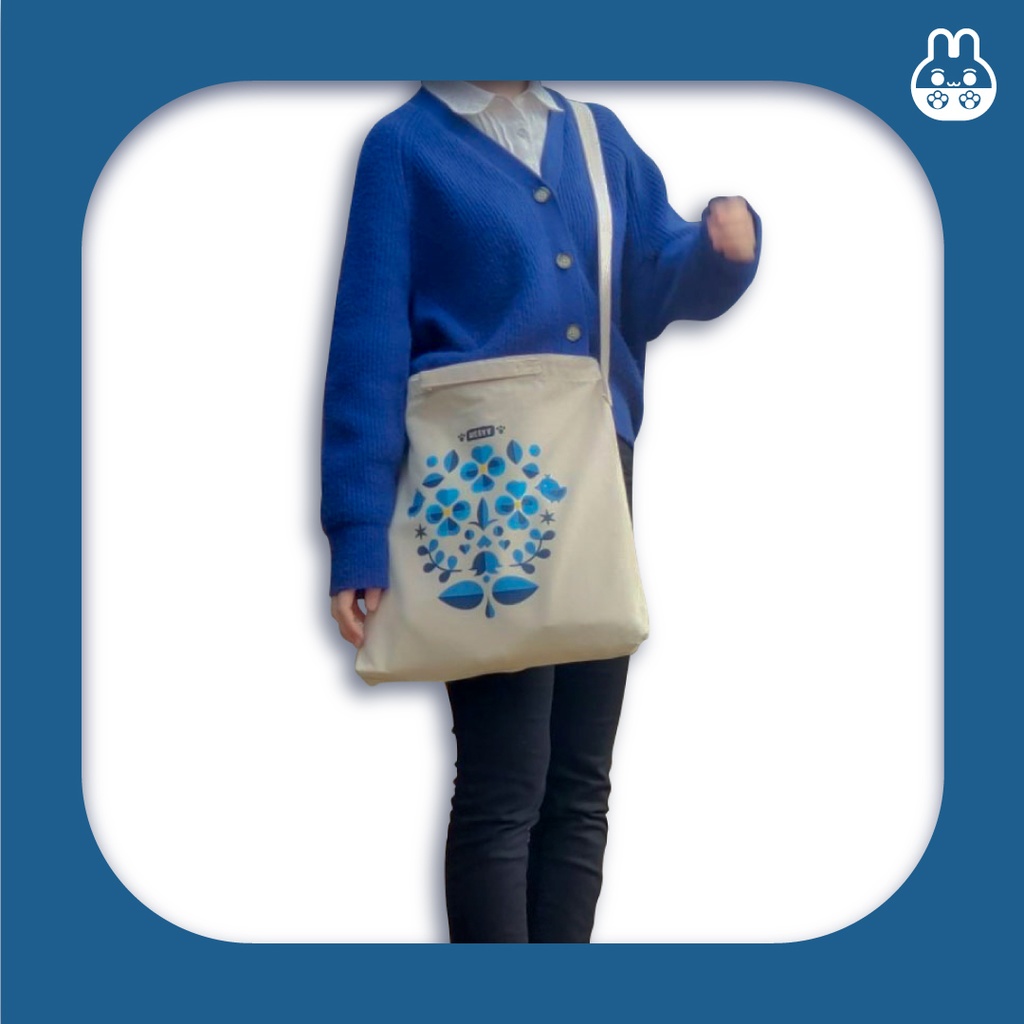 パンジー咲くひよこの庭ショルダーバッグ