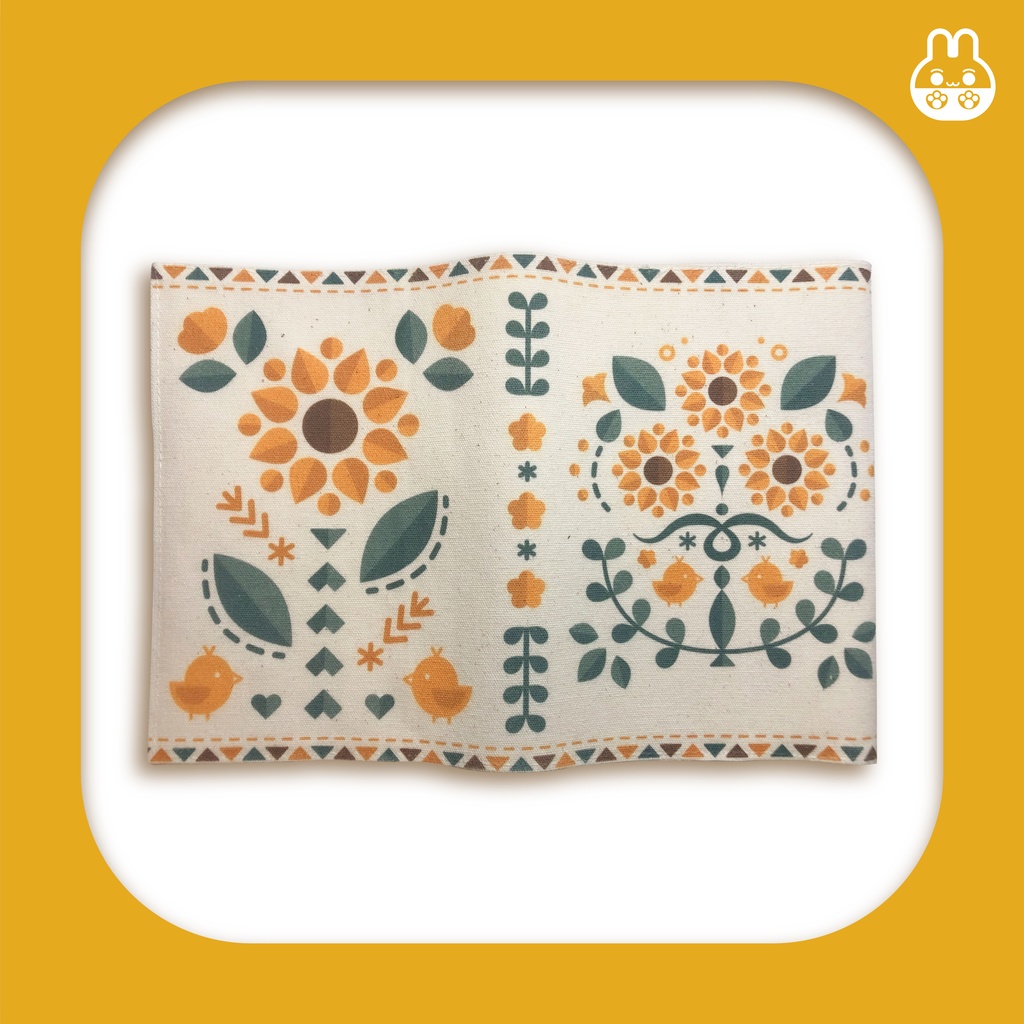 ひまわり咲くひよこの庭ブックカバー