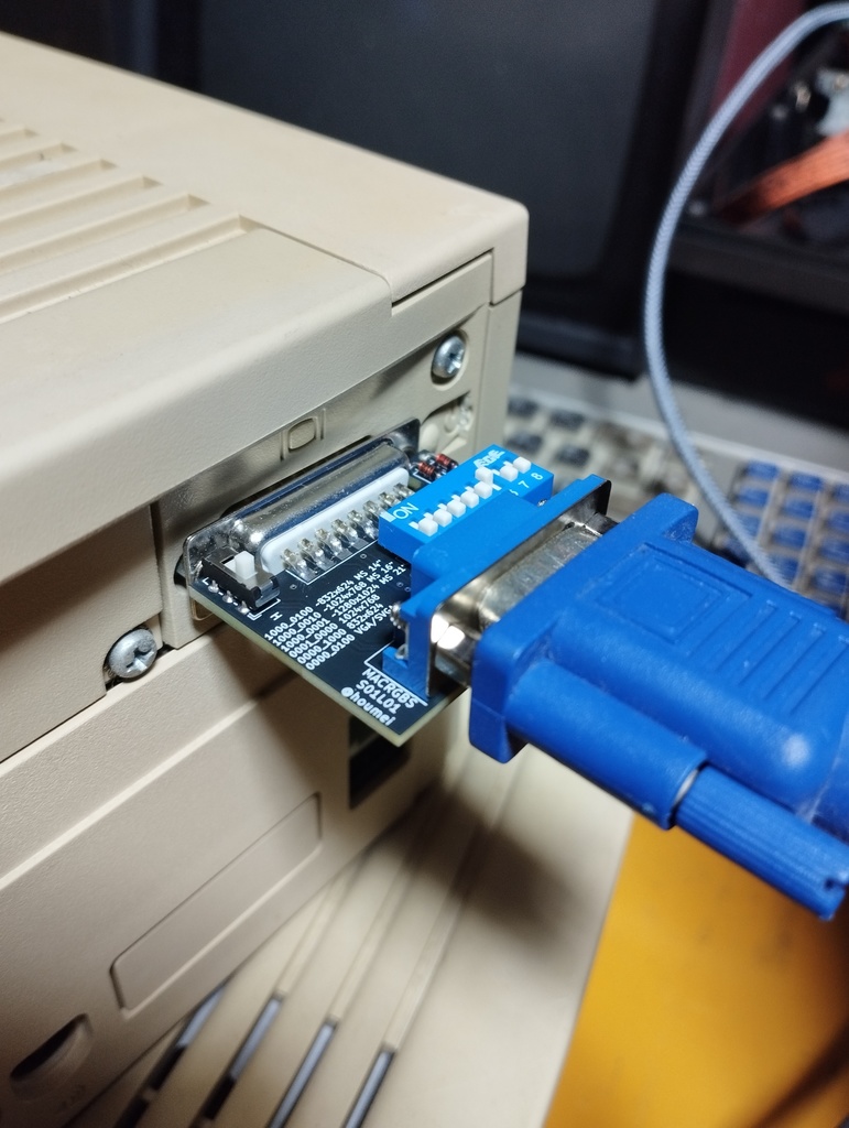 MACRGBS Macintosh用Dsub15ピンアナログRGBをVGAコネクタに変換