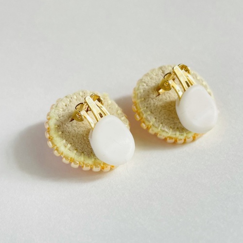 夏カラー☆パールイヤリング/クリームホワイト×レッド