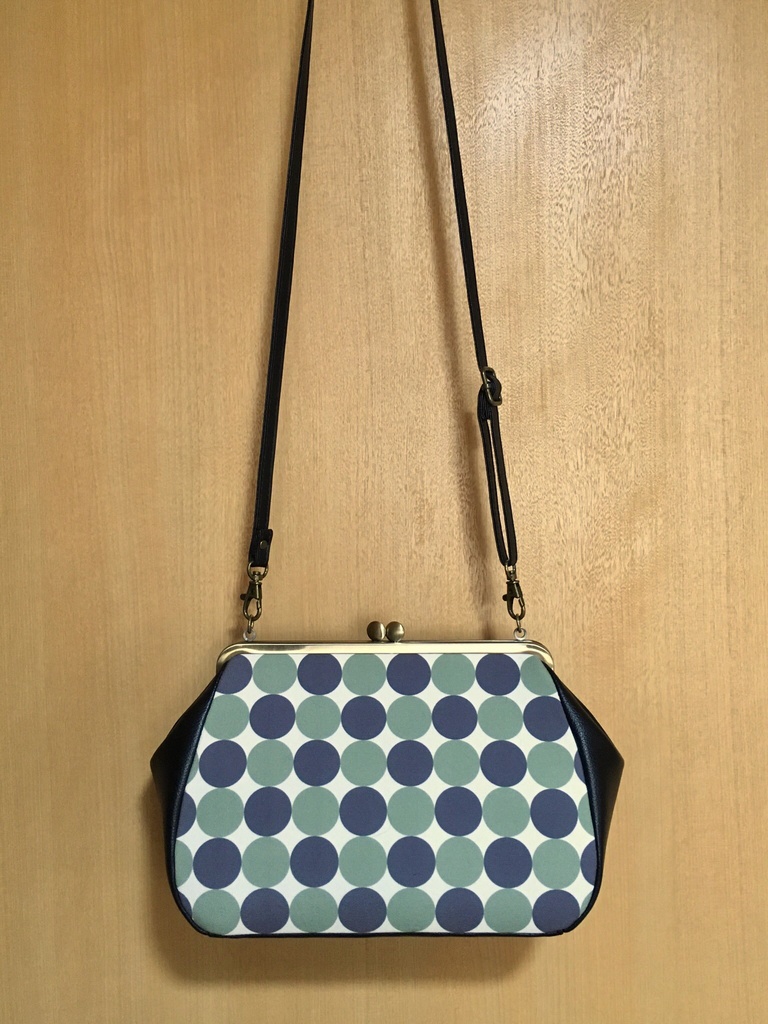 おてたぬおてドットがま口ポシェット