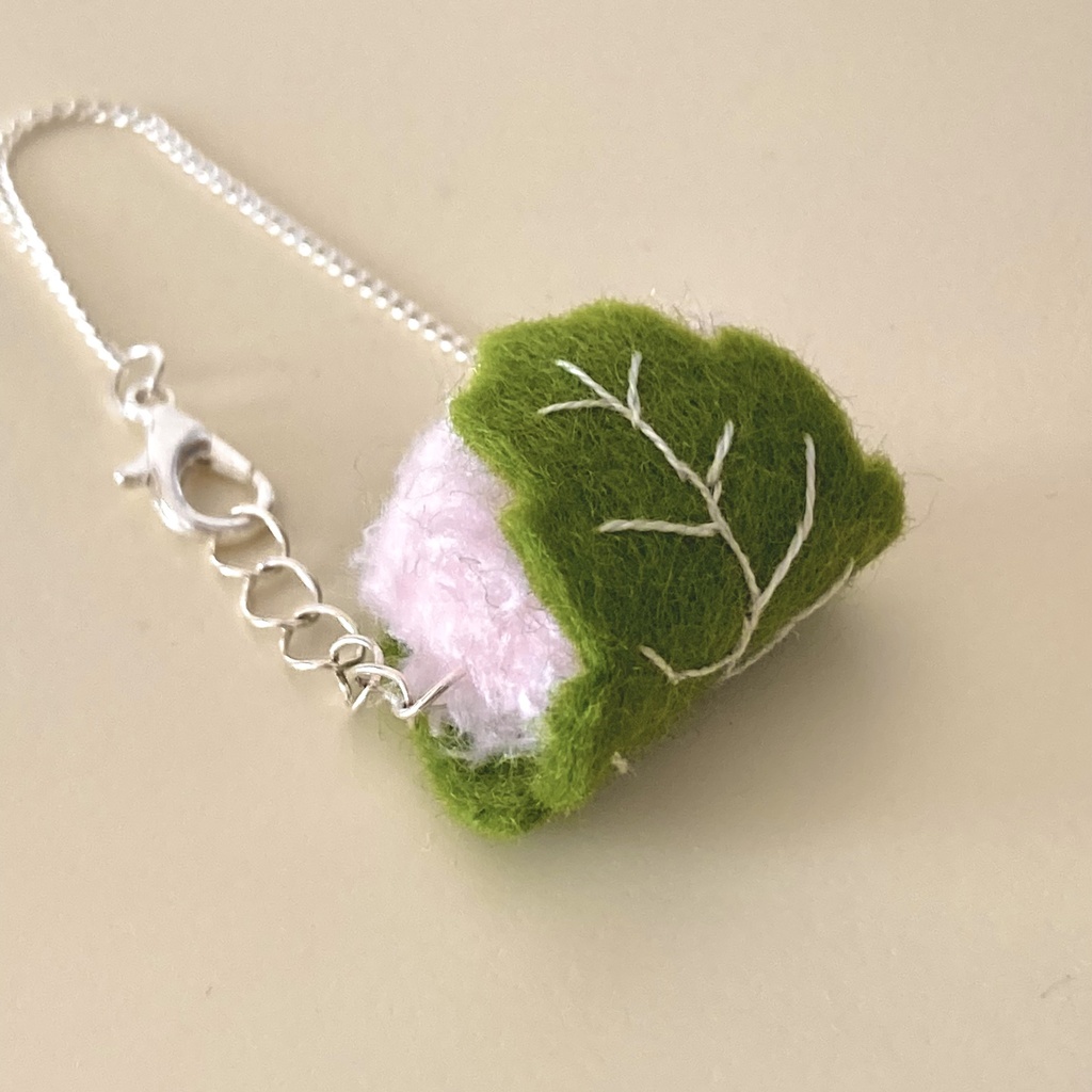 10〜15㎝ぬい用 桜餅ポシェット