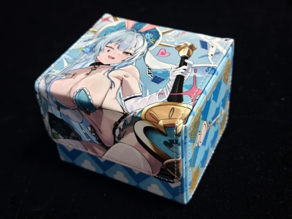 【合皮製マグネット繋ぐデッキケース】March Hare