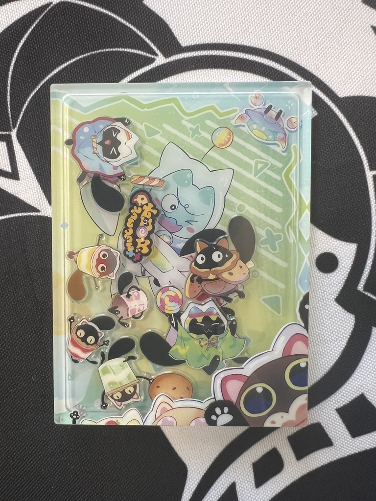 【アクリルシャカシャカセンターマーカー】やみー