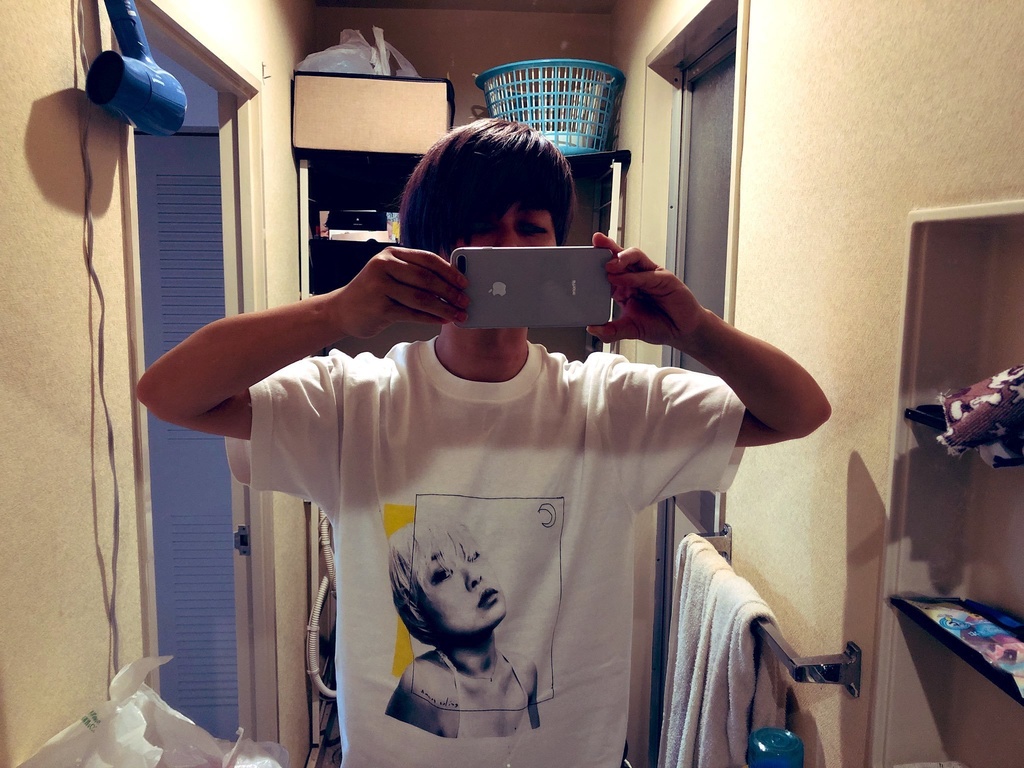 【委託販売】「月の額縁」Tシャツ(モノクロ)