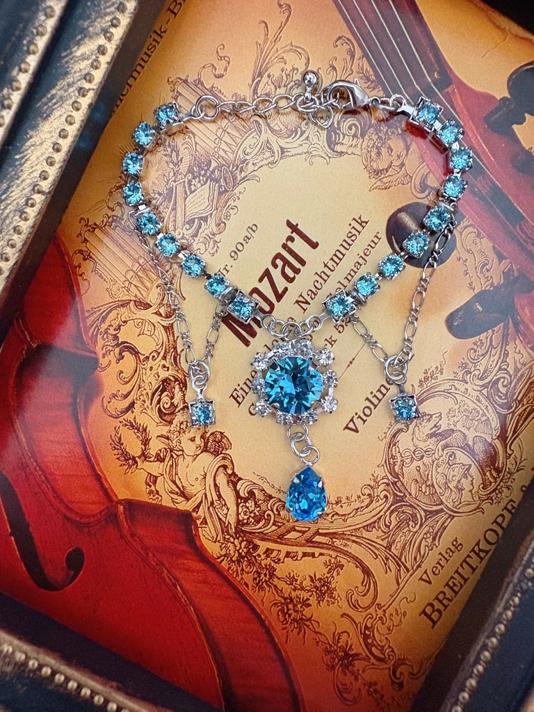 貴婦人の装い(アイスブルー)