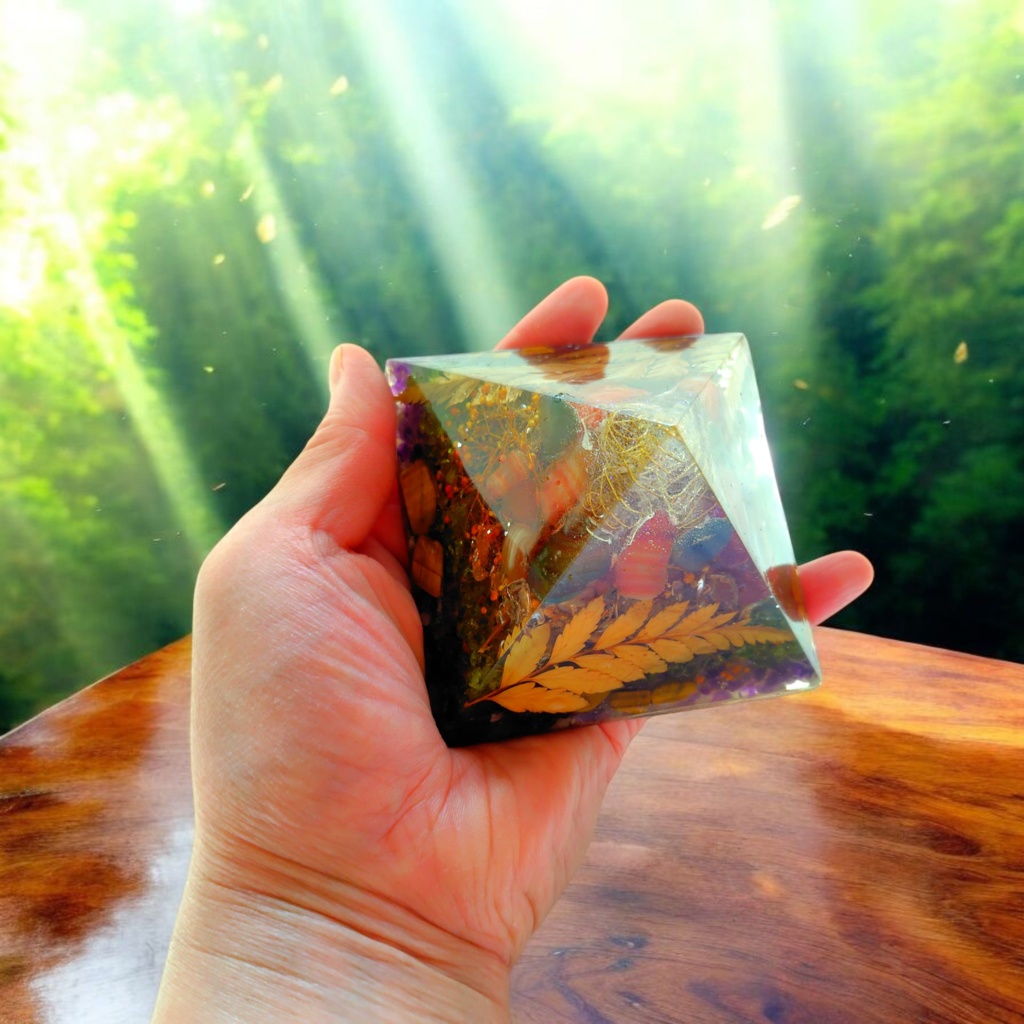 オルゴナイトTシャツ Gaia(ガイア) 地球の宝石オルゴナイト