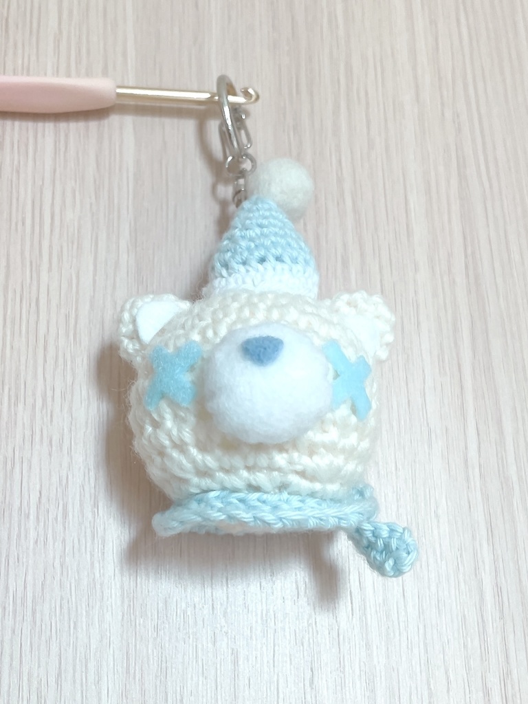 くまストラップ🧸🍩