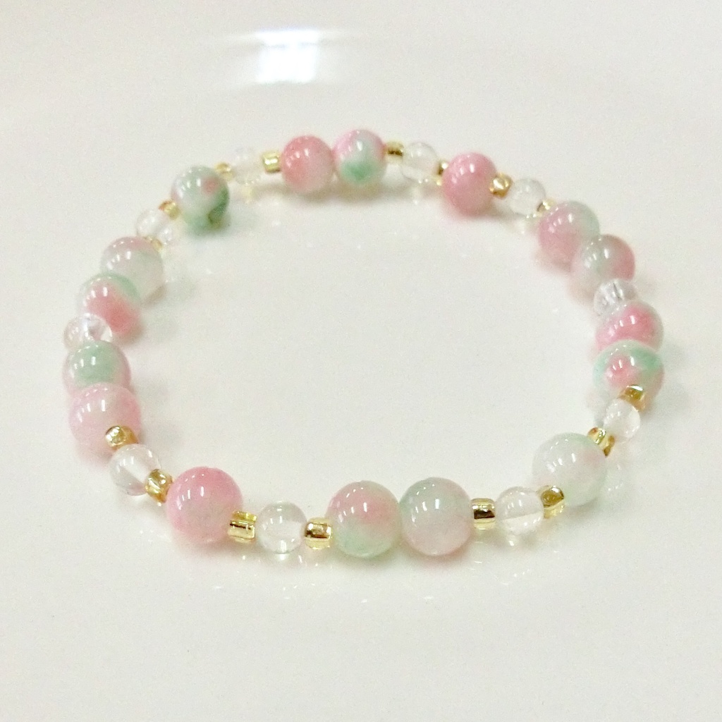 ティーンズモチーフの天然石ブレスレット