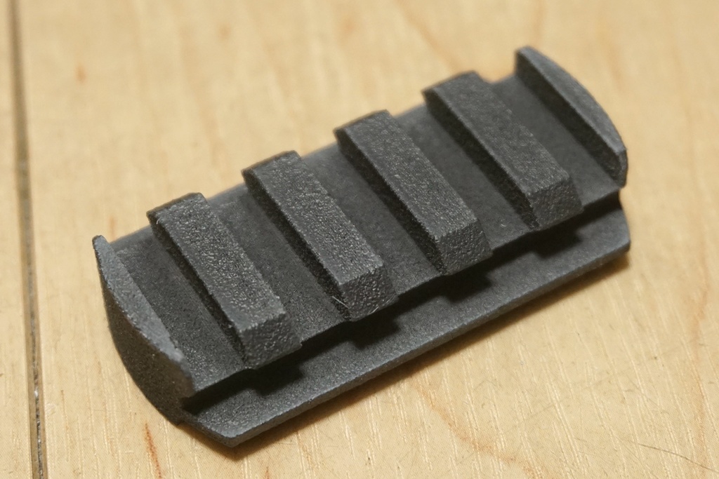 T1/T2マウント→ピカティニーレール変換アタッチメント『マウント変換くん』