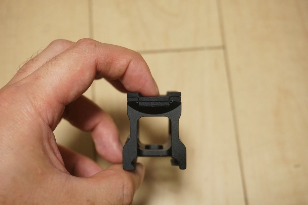 Aimpoint micro T1/T2マウント用スペーサー(2mm/4mm)