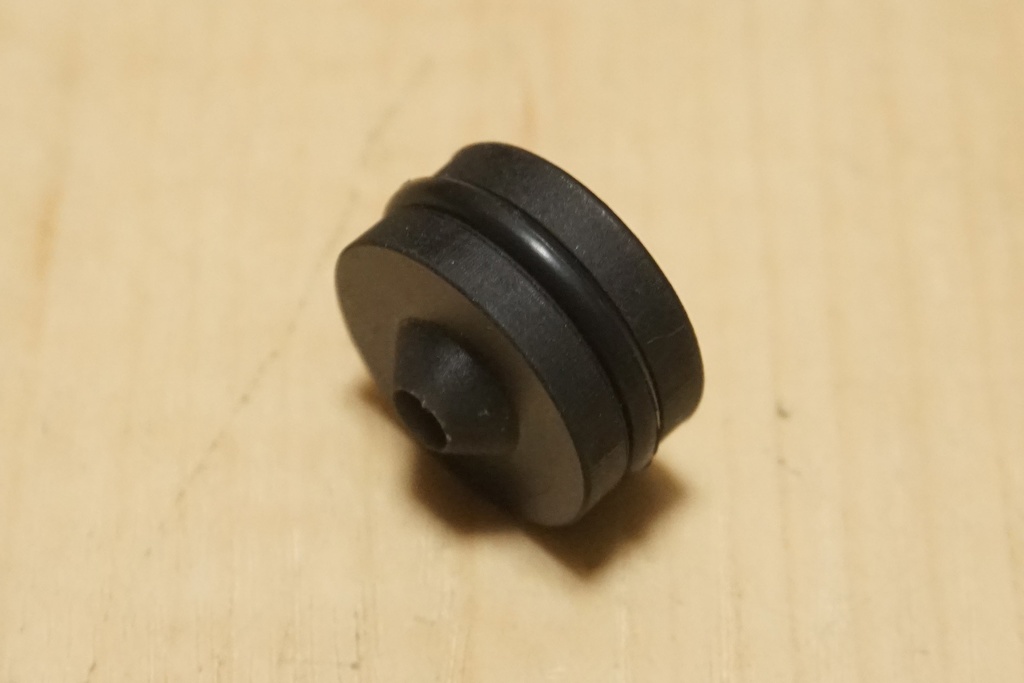 【廃盤】Double Eagle MAGPUL Pro 700のシリンダー容量を減らすやつ