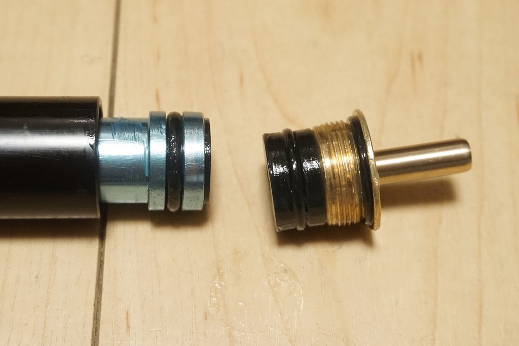 【廃盤】Double Eagle MAGPUL Pro 700のシリンダー容量を減らすやつ