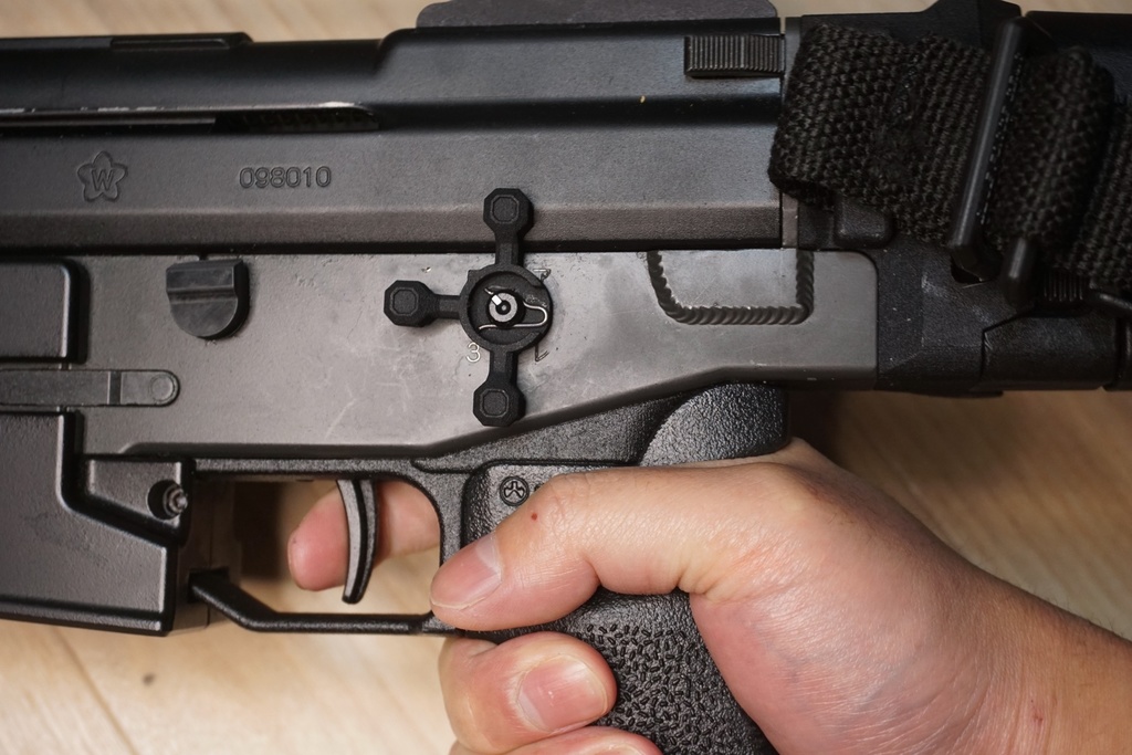 【廃盤】東京マルイ GBB 89式小銃用 T字セレクターレバー