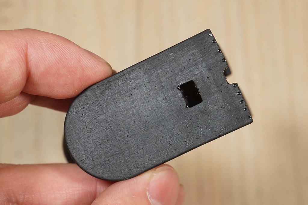 メッシュパネル用サプレッサー/サイレンサースタンド