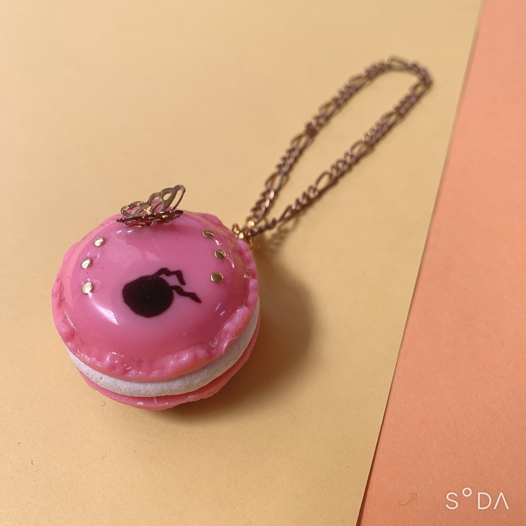 コロモンのマカロンバッグチャーム