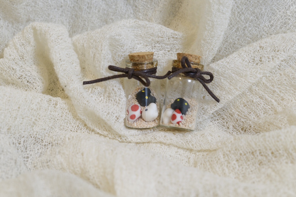 ボタモンとユキミボタモン、デジタマの瓶詰め