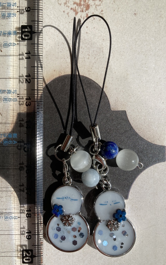 ゆきだるまLEストラップ③