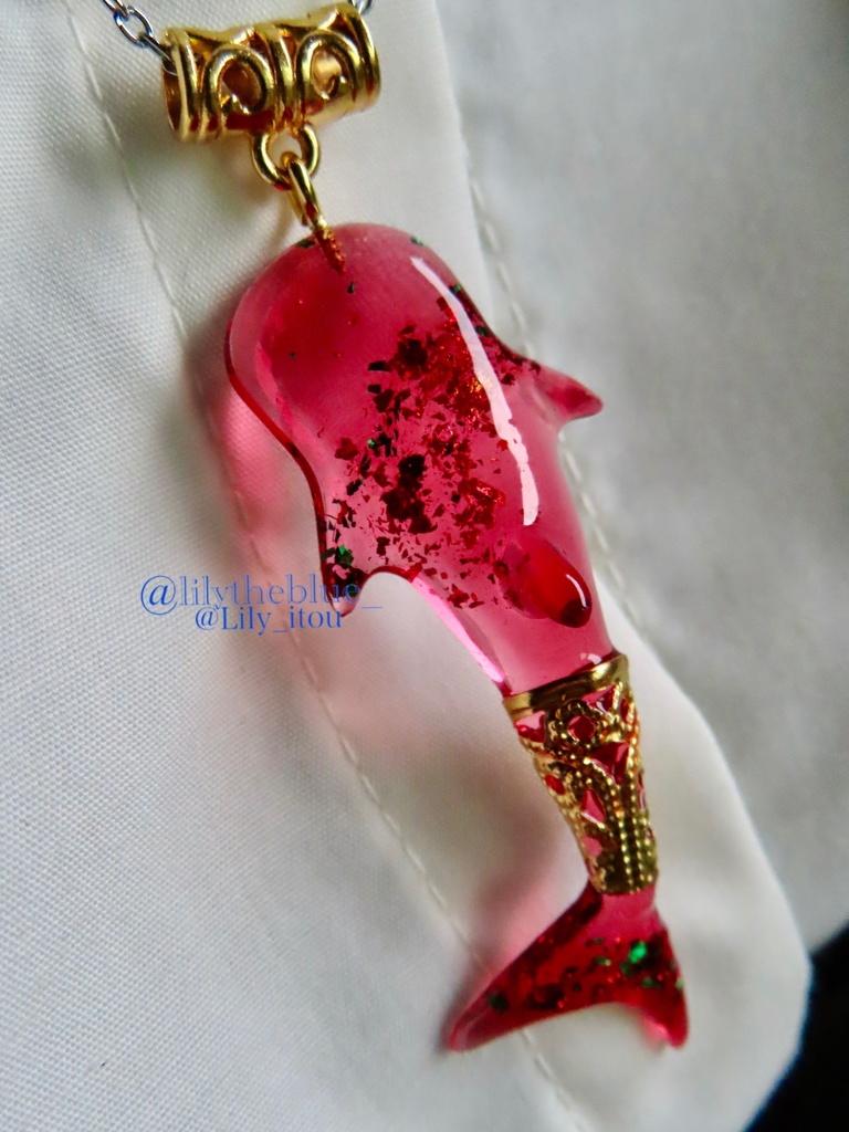 通販&秋季限定【紅葉舞う海洋生物のネックレス】