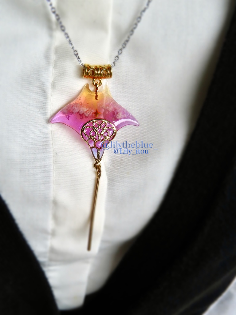 秋限定カラー【一番星見つけた海洋生物のネックレス】