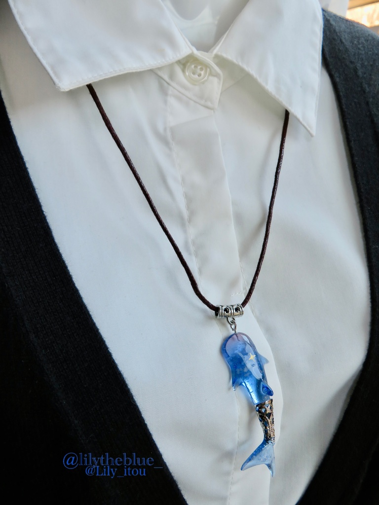 秋限定カラー【一番星見つけた海洋生物のネックレス】