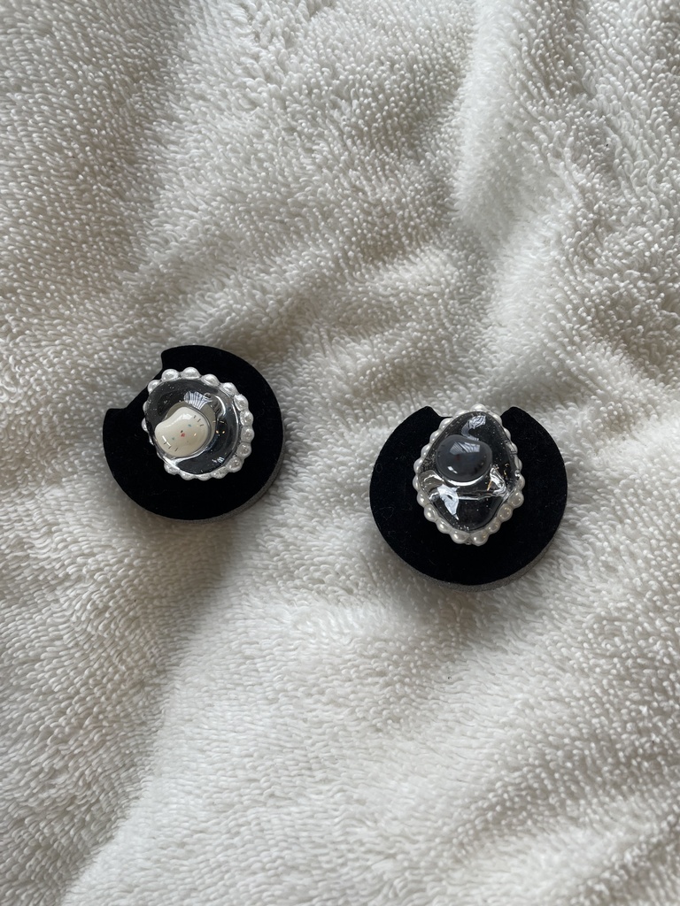 【一点もの】しろくろリング　くろ