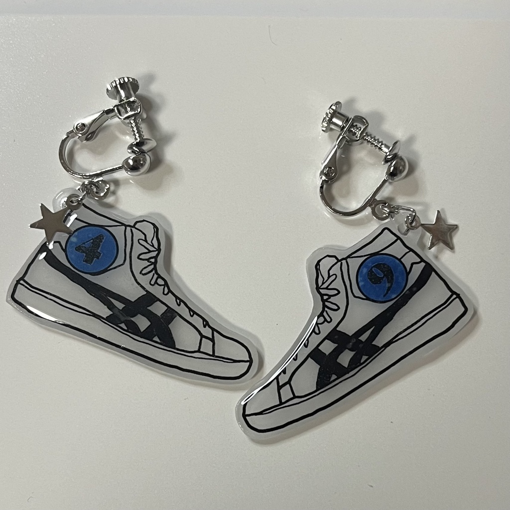 個人(SD)バッシュ風ピアス 半透明