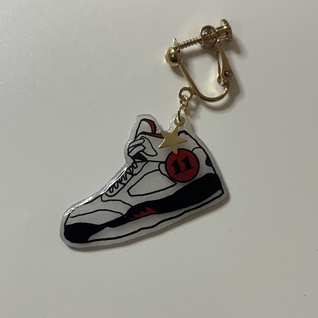 個人(SD)バッシュ風ピアス 半透明