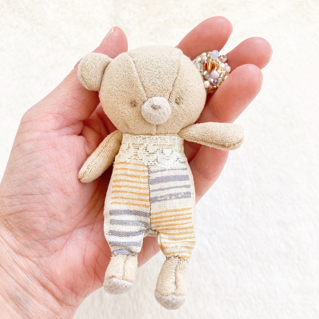 くまたのぬいぐるみ