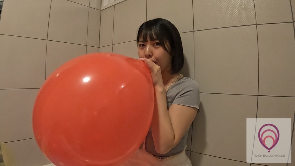 ピーチバルーンクラブ#11-2 のの 風船膨らまし割り(BTP & PTP shows by Nono)