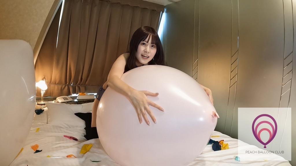 ピーチバルーンクラブ#13-1 りんかとたくさんの風船 (Rinka and lots of balloons)
