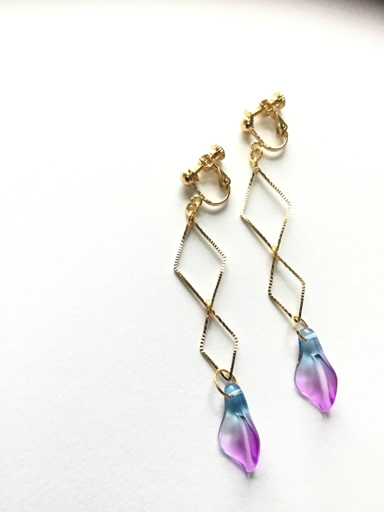 双子の贈り物 (ピアス イヤリング)