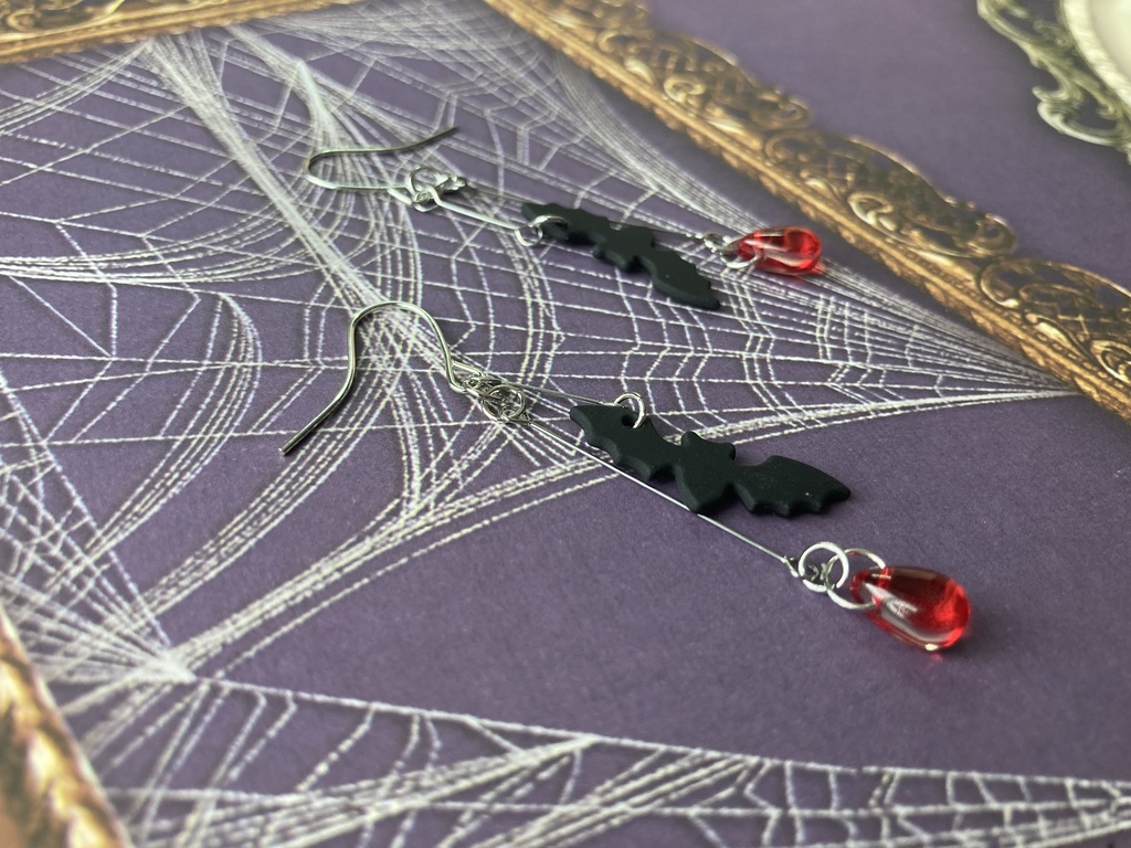 vampire blood 【ピアス イヤリング】