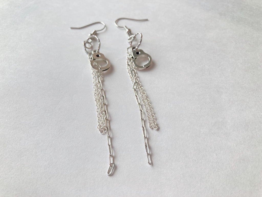 handcuff 【ピアス イヤリング】