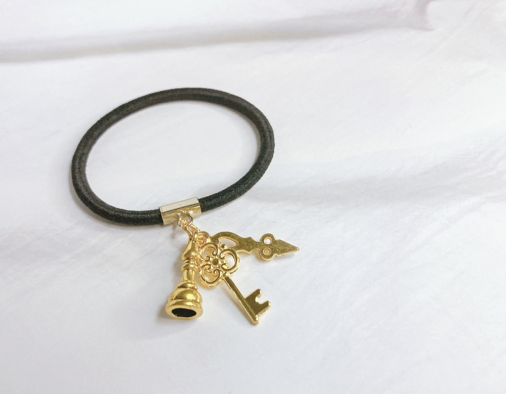 BISHOP (ヘアゴム)