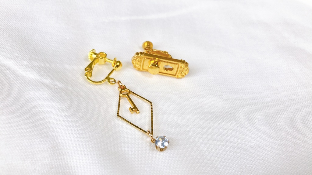 鍵は誰が? (ピアス イヤリング)