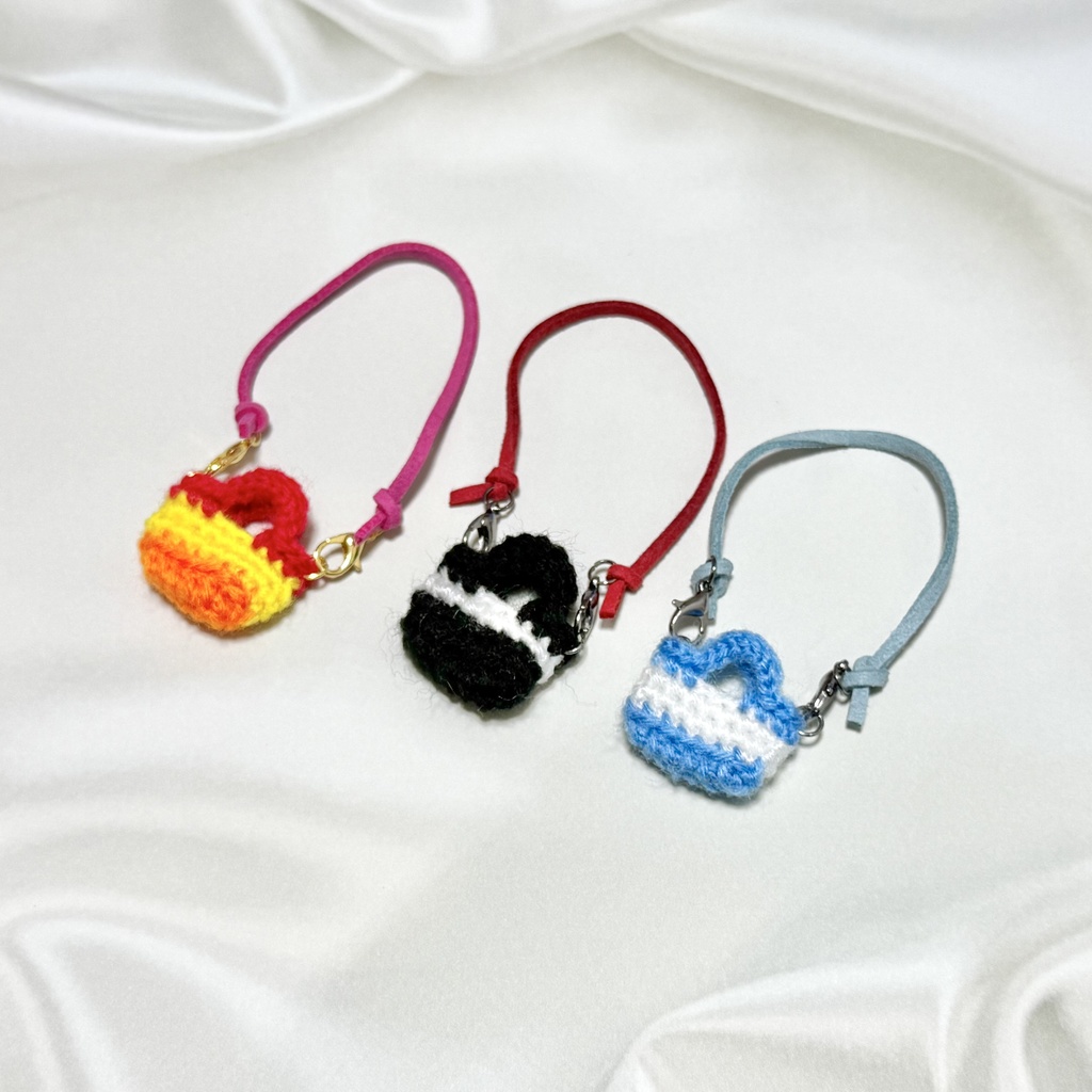 概念手編みショルダーポーチ