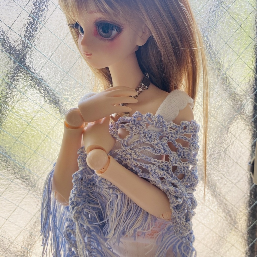 ［着用例］L三角ストール(お花の透かし編み)