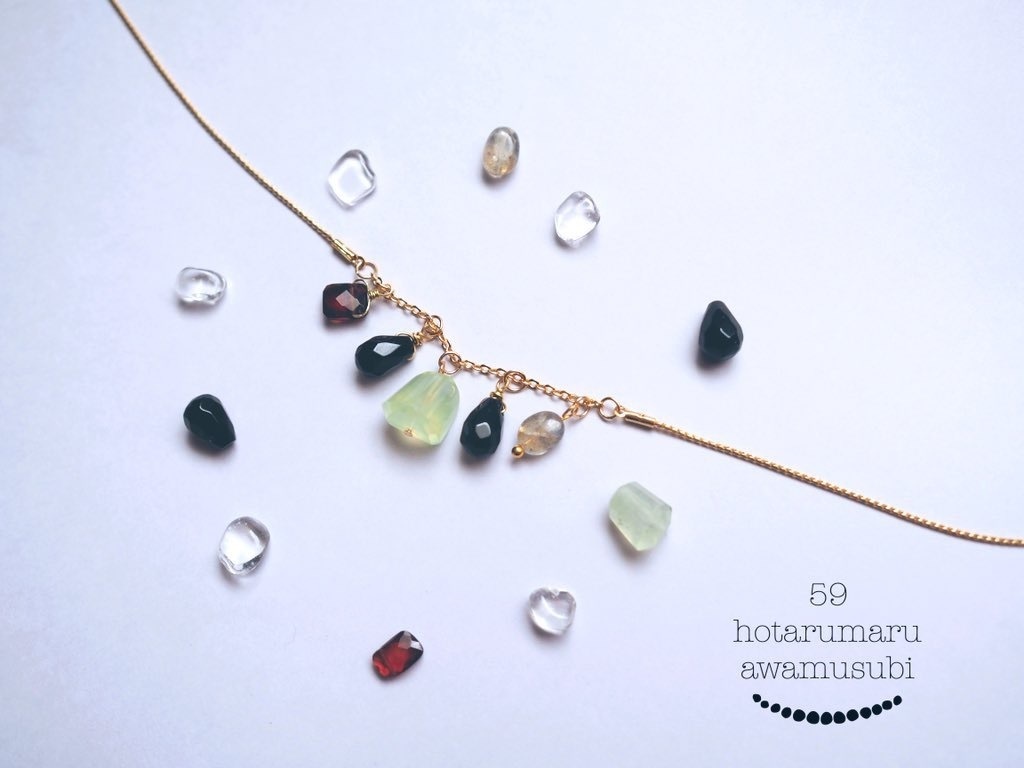 天然石のネックレス