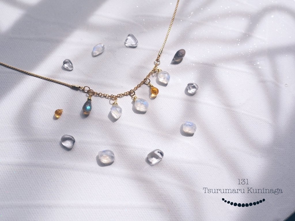 天然石のネックレス