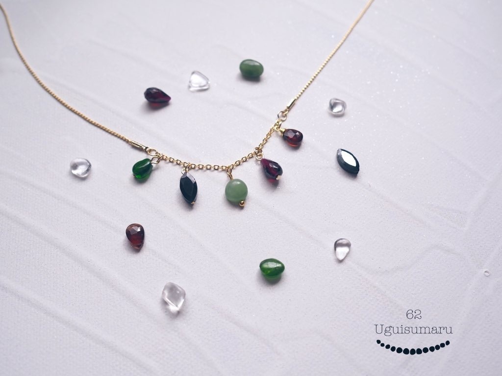 天然石のネックレス